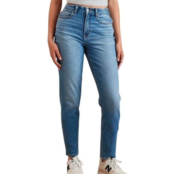 American Eagle Stretch Mom Jeans - Picture 2 of 9